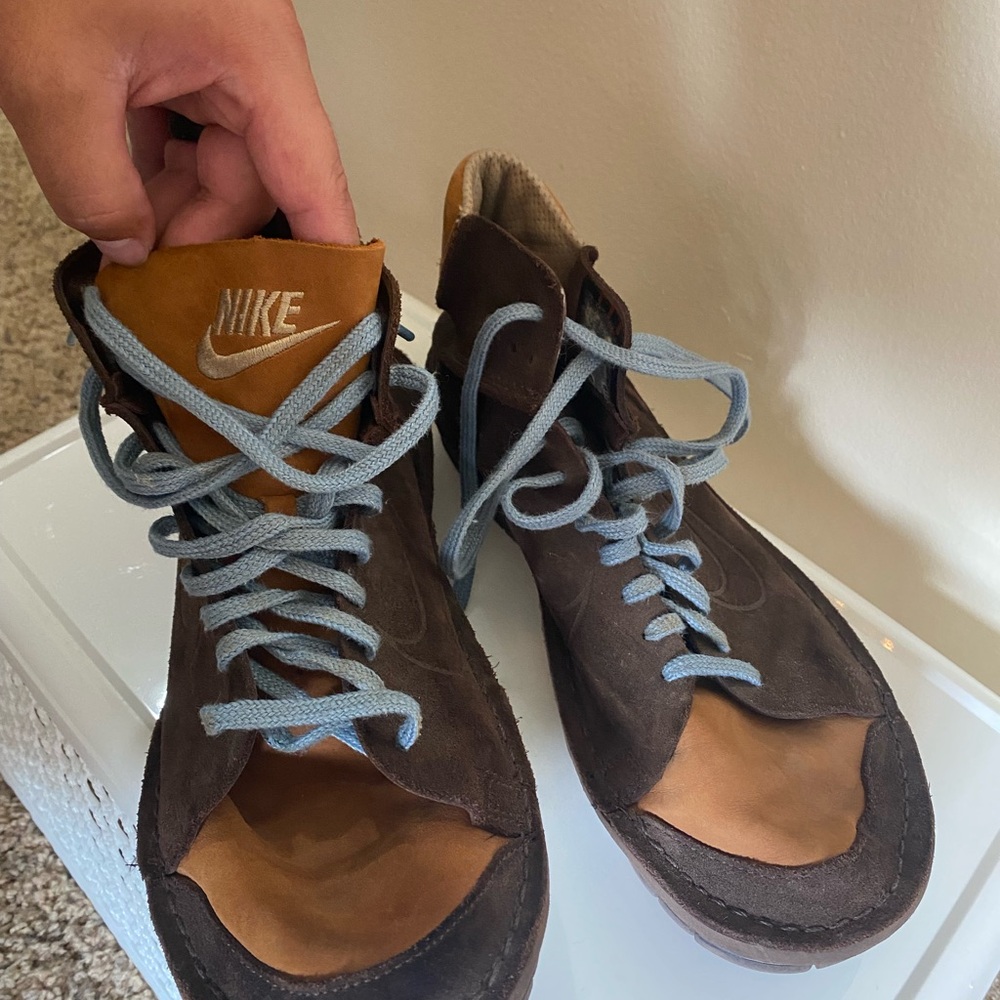 Nike Dark Brown Sneakers with Light Blue Laces